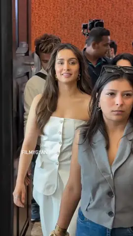 #foryou #foryoupage #bollywood #indianactress #shraddhakapoor 