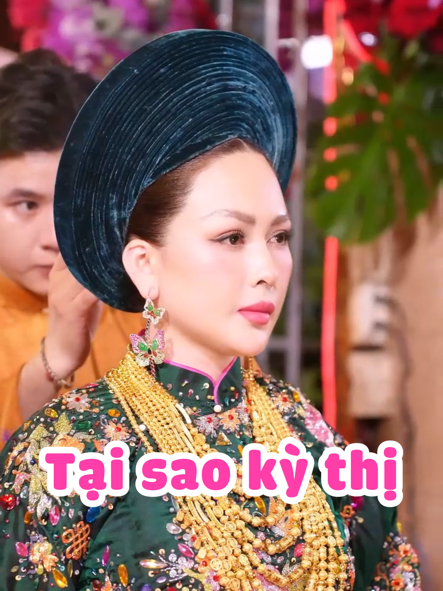 Tại sao kỳ thị hầu đồng ? #tamluxury #nocnhatamluxury #tamluxurystory #Tamluxury #kimcuongthiennhien #vothanhhien #fyp #haudong #vongtay #lactay #online @vothanhhien.92 @nocnhatamluxurychannel @vothanhhienceo