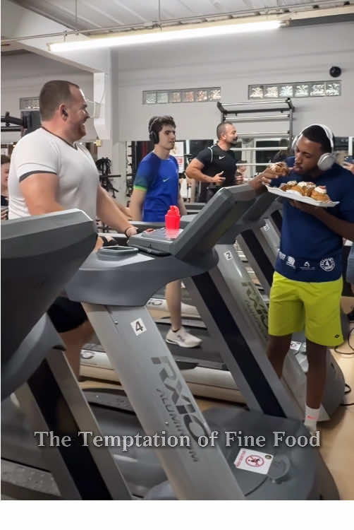 Gym prank #gym #prank #food #funny #happy #interesting #cool #cheerful #kindness #share #tiktok #reaction #friendly #haha #eating 