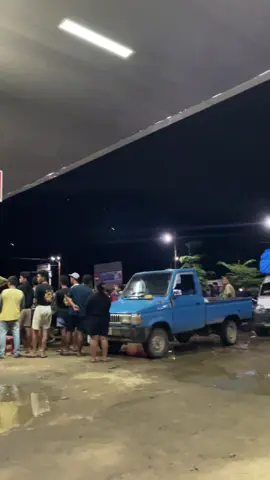 Kapok ke SPBU buluh pancur laubaleng ini, banyak oknum yg bermain + sdm rendah disini. Ngisi jerigen besar pertalite dikasih brp liter pun, giliran ngisi 3 liter pertamax tidak bisa. Banyak juga oknum primitif anarkis disini . Buat orang kutacane dll jangan pernh kesini ngisi . Bener2 lebih nyaman di kutacane Pelayanan kutacane lebih joss #lauabaleng #buluhpancur #tanahkaro #sumut 