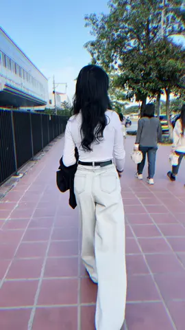 Mọi thứ đều ổn trừ em 🌷