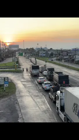 ทำวันนี้ให้ดีที่สุด เผื่อวันนึงไม่ได้อยู่ทำตรงนี้แล้ว จะได้ไม่เสียใจ❤️ #สี่แยกท่าแซะ #ชุมพร