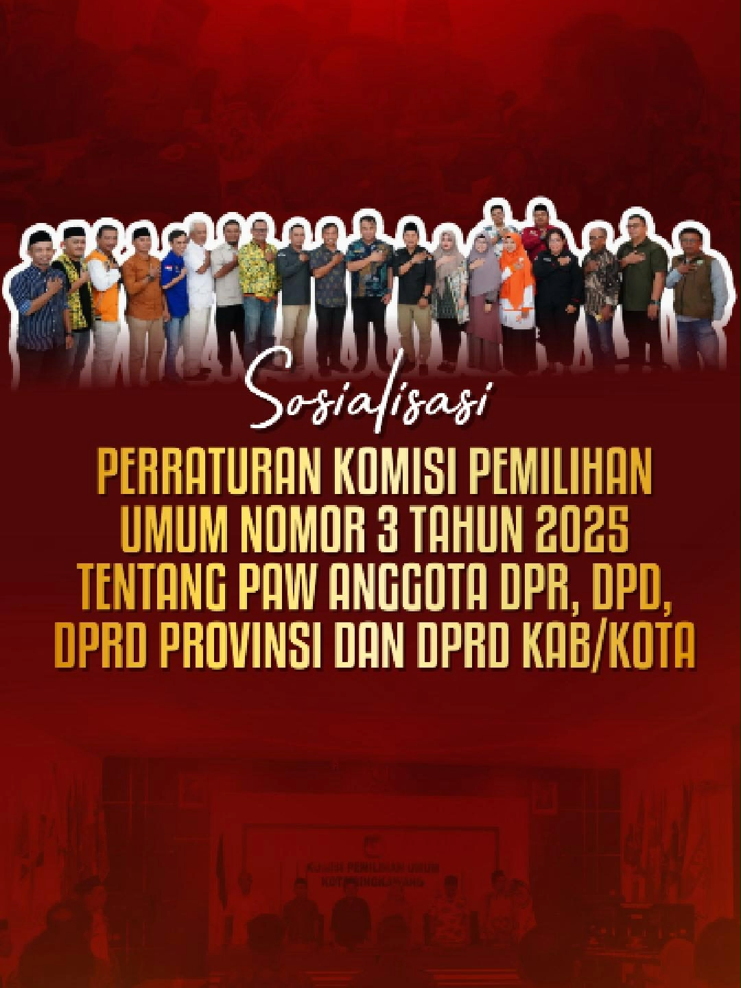 #TemanPemilih, KPU Kota Singkawang mengadakan sosialisasi Peraturan KPU Nomor 3 Tahun 2025 tentang Penggantian Antarwaktu Anggota DPR, DPD, DPRD Provinsi, serta DPRD Kabupaten/Kota. Kegiatan ini dilaksanakan pada Kamis (4/12/2025) di Aula KPU Kota Singkawang. Sosialisasi dibuka oleh Ketua KPU Kota Singkawang Bapak Khairul Abror. Beliau menyampaikan bahwa Pemahaman yang tepat terhadap regulasi PAW sangat diperlukan agar seluruh proses dapat berjalan tertib, transparan, dan sesuai ketentuan yang berlaku. Anggota KPU Kota Singkawang Bapak Ghazali Hasanudin selaku Ketua Divisi Penyelenggaraan Pemilu, memberikan pemaparan mengenai dasar hukum, alur prosedur, kelengkapan dokumen persyaratan, hingga mekanisme penetapan calon pengganti. Sejumlah pemangku kepentingan turut hadir, mulai dari Kepala Badan Kesbangpol, Kabag Pemerintahan Setda Kota Singkawang, Bawaslu Kota Singkawang, dan Perwakilan Partai Politik. Sinergi ini menjadi langkah penting untuk memastikan proses PAW berjalan efektif dan sesuai aturan yang berlaku.  Dengan pemahaman yang semakin kuat mengenai tata kelola PAW, diharapkan implementasi kebijakan dapat memberikan kepastian hukum dan pelayanan terbaik bagi peserta pemilu dan masyarakat. #KPUMelayani #KPUKotaSingkawang