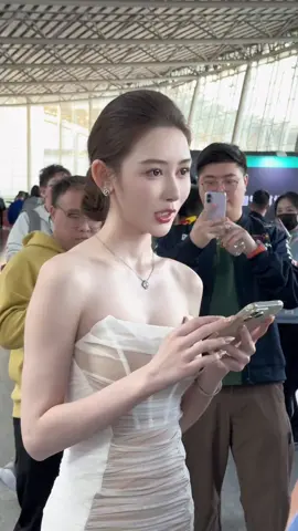 #ElegantCharm #ModelMoment @Minmin💫 @Xiaomin~