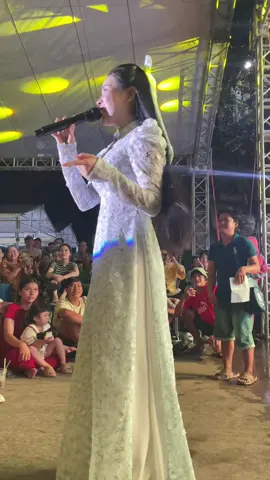 Nay c pé đú trend nữa he kkk #Quỳnhtrang #thienthanboleroquynhtrang #casĩQuynhTrang #gió #xuhuong 