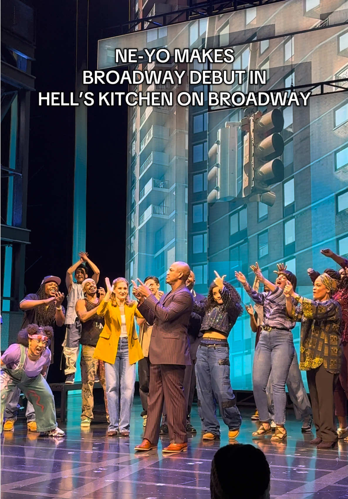 Welcome to the HK fam, @NE-YO!!!! 💥🔥🙌 #HellsKitchenBway #NeYo #AliciaKeys #Broadway #Musicals