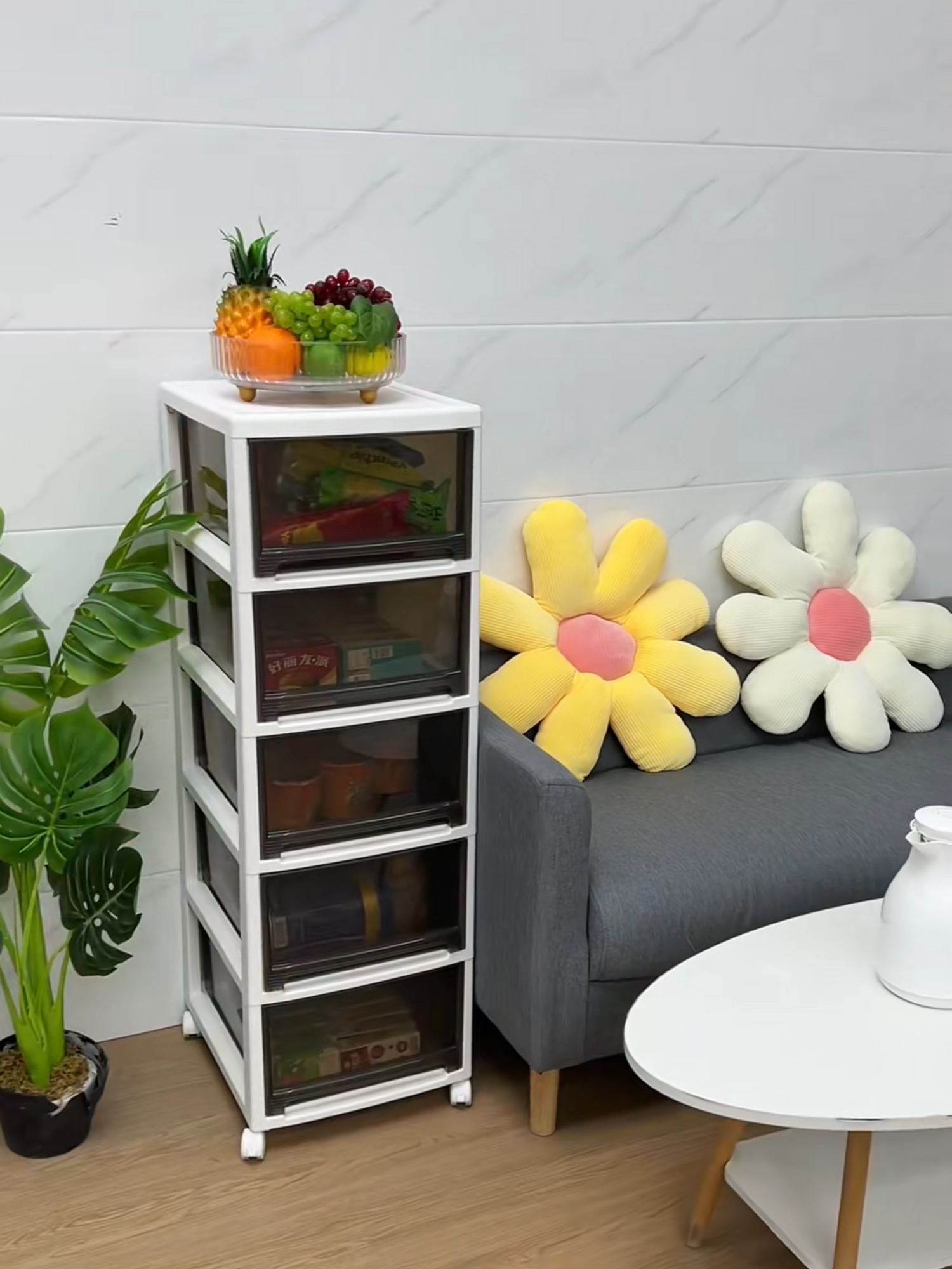 kệ xinh nhiều tầng có bánh giúp di chuyển và để đồ gọn gàng hơn #kenhieutang #kededodanang #kededo #kecobanhxe #giadungtienich #dodungtienich #giadungthongminh #giadung