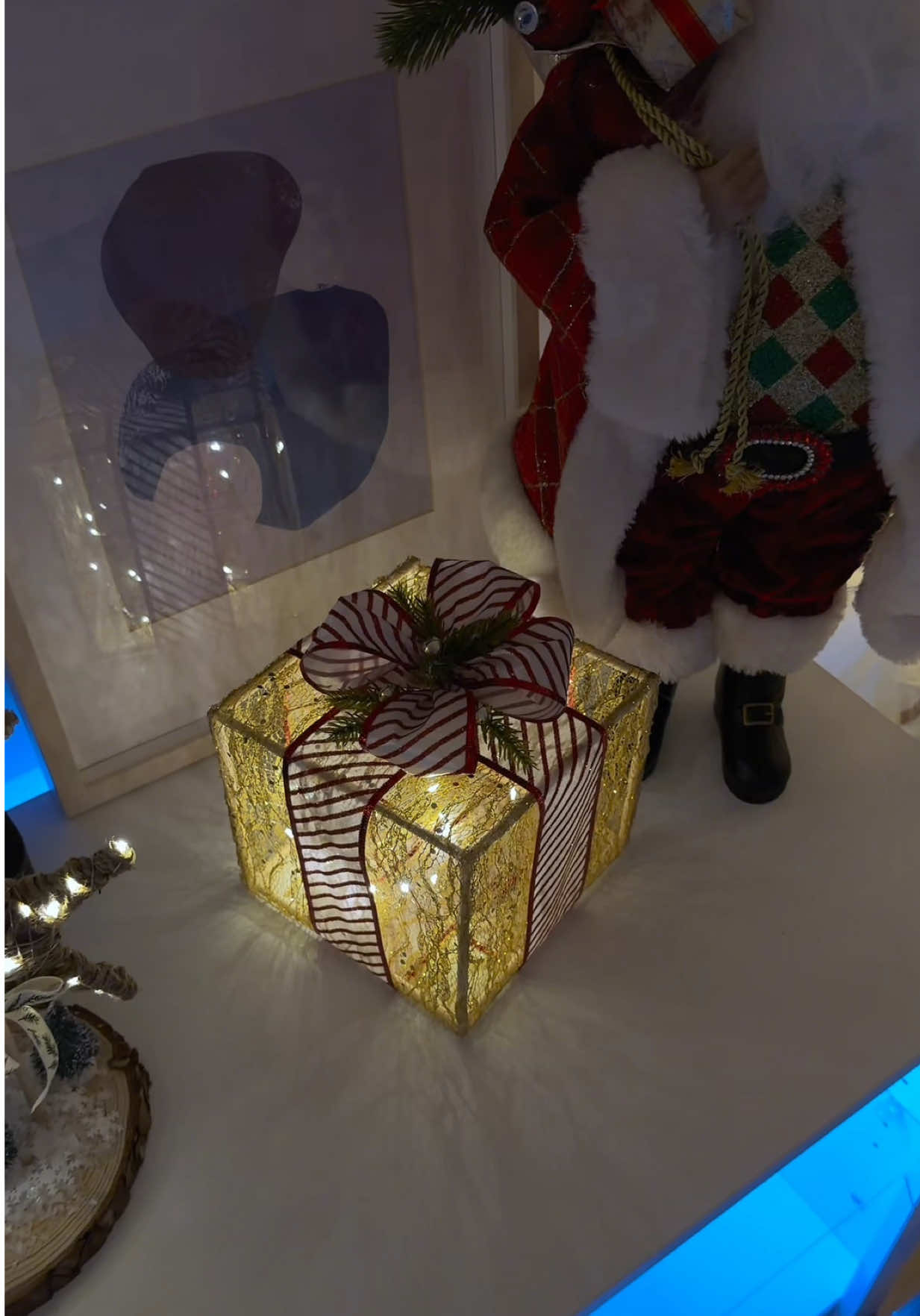 DIY Christmas Lights Gift Box🎁 Viral Holiday Decor✨ #DIY #holidayseason #christmasdecor #christmasdiy 