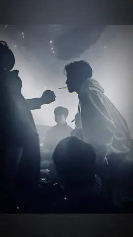 Thuyền không ra khơi là thuyền giấy, Đời không sóng gió là đời vô vị. #庞博文 #pangbowen #pbw #xh #viral 