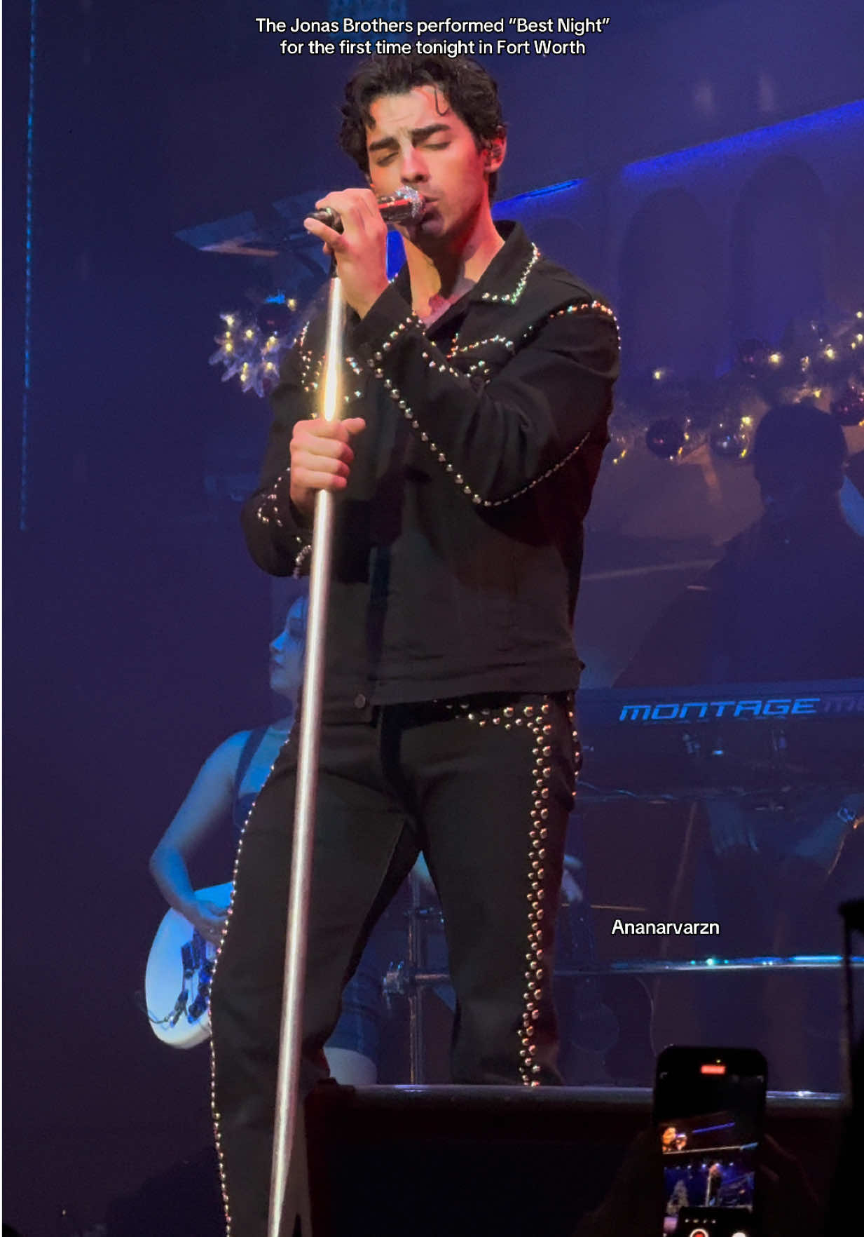 BEST NIGHT ever literally @joejonas @Jonas Brothers @Kevin Jonas @Nick Jonas #jonasbrothers #jonasbrothersconcert #jonasbrotherstour #fortworth #joejonas 