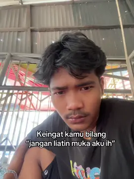 Aku malu ih😭🤣#semuaorang #trendingsadvideo #sadvibes🥀 #fyp #fyp @Totti Naibaho @halo punggg⚡ @.Bang-malau_77 
