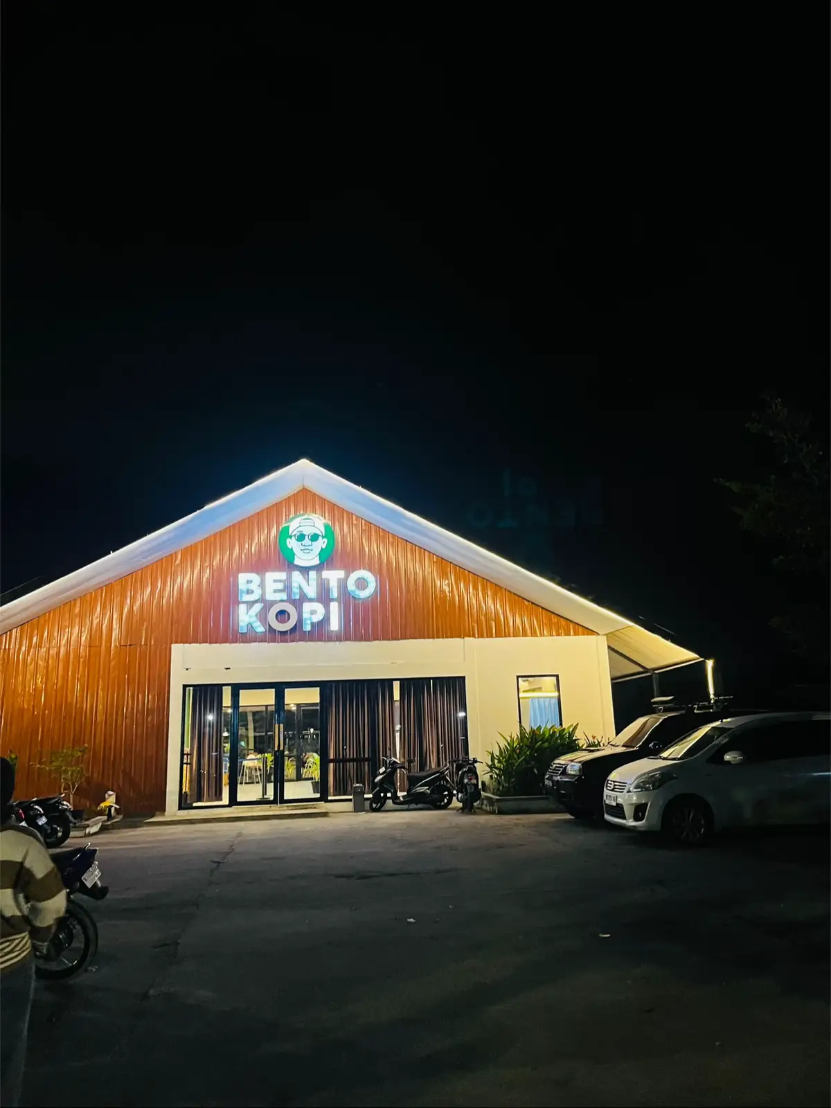 Ini arahnya kemana?#lombokvirall🌴🌴 #fyp #sunset #nongkrong #sad 