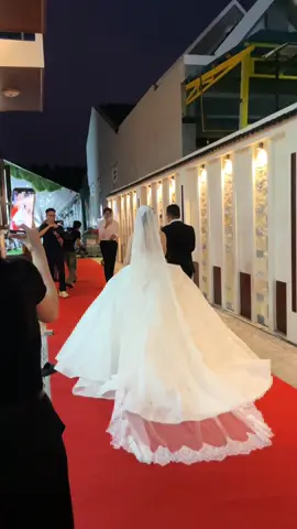 Mỗi lần quay lễ là mỗi lần chạm lại cảm xúc… Khoảnh khắc của dâu rể, mình chỉ muốn ghi trọn thật đẹp🥰🥰#rapcuoidepdongnai #tieccuoitrongoi #hungphatwedding #wedding #xuhuong 