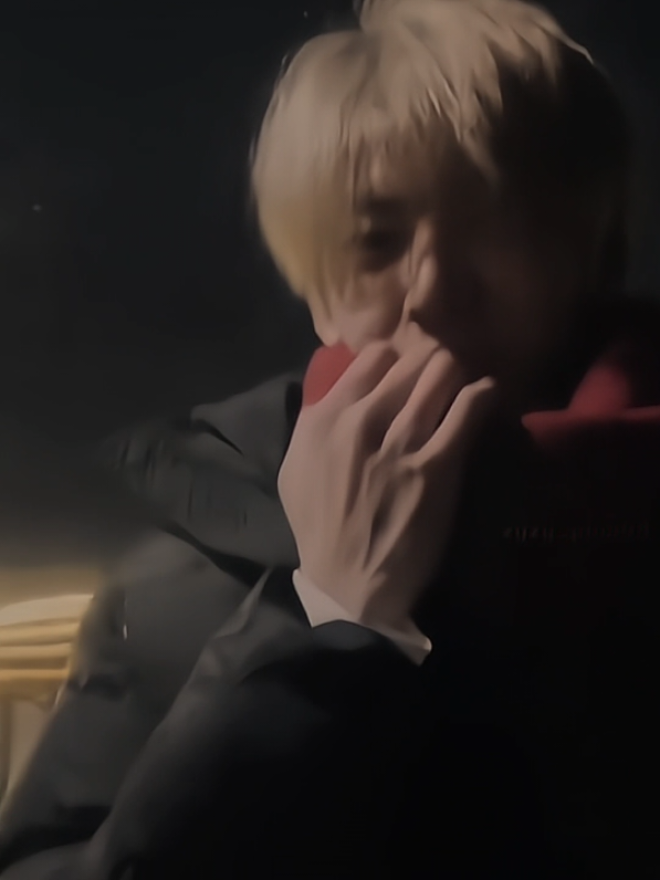 : Chỉ cần thấy anh cười thôi cũng đủ làm em vui^^#庞博文 #pangbowen 