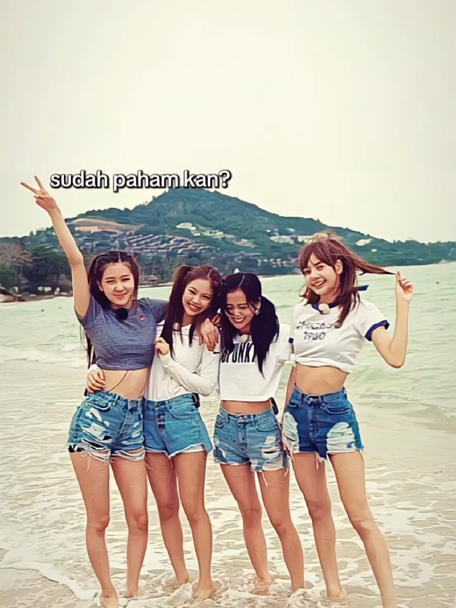 BLACKPINK 2016-2025 ganyangka udah 9 tahun ☹️🫰🏻💕#blackpink #blink @blackpinkofficial @JENNIE @ROSÉ @JISOO @LISA 