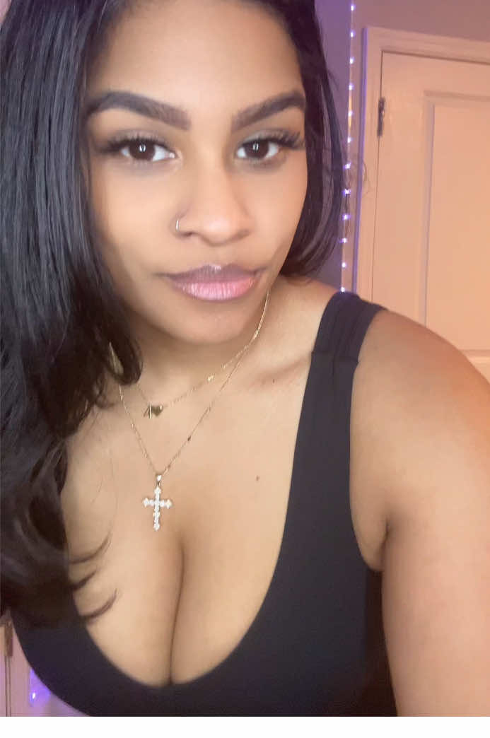 The @Halara_official bodysuit is the only one you need! #halara #halaratiktokshop #bodysuit #halarabodysuit 