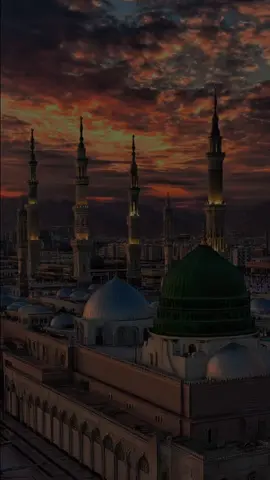 سكَّرٌ مِنَ الحِجَاز.. للشاعر أنس الدغيم.. (سيمرُّ بيّاعُ العطورِ ببابنا ويقولُ أوحيَ للنّدى أن يجهرا).. #صلوا_على_رسول_الله #يوم_الجمعه #اكسبلور #fyp  #creatorsearchinsights 