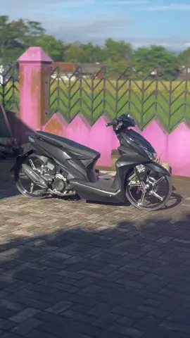 Yng kece di deluxe🫸🏻🫷🏻#r17style #beat2020 #fyp #sandipray #ogahjinjit 