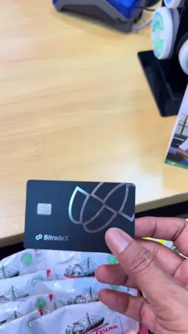 Belanja langsung bayar pakai uang kripto apakah bisa? Ya bisa pakai kartu BTX CARD  #bitradex #btxcard #visa #mastercard #cryptocurrency 