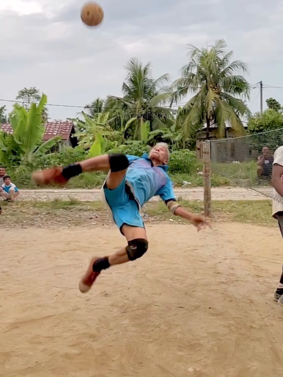 kakek lu salto #sepaktakraw #sepaktakrawindonesia 