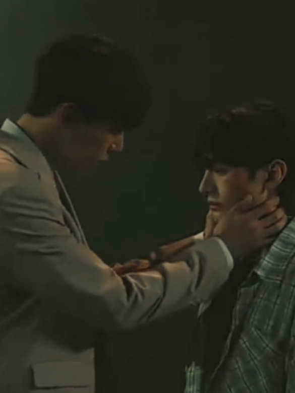 I love them so much, please #thundercloudrainstorm #koreabl #yoonjisung #jeongriu #4u 