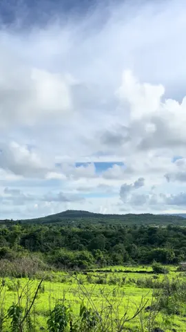 masih ditmpt yang sama 🍃🌥️💚💙#baubaupride🏝️🔥 #alam #bukit 