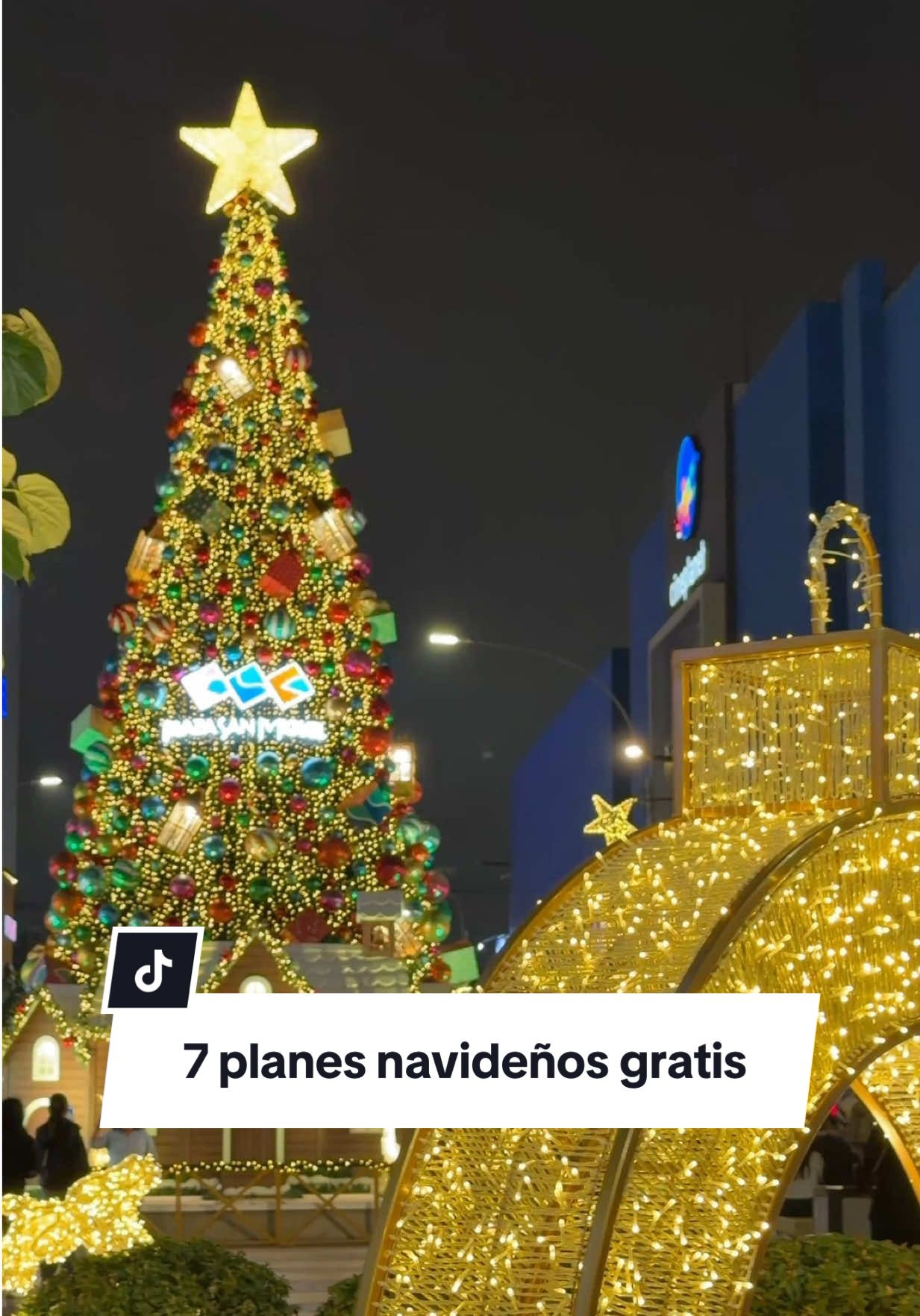 7 PLANES NAVIDEÑOS GRATIS 🎄🎁 Amix aquí te comparto 7 planes navideños para hacer en Lima estos días y al final te dejo un plus 🙂‍↔️ 1️⃣Parque de la amistad (surco) 2️⃣Plaza San Miguel (San Miguel)  3️⃣Show Capibaras navideños (plaza norte/mall del sur) 4️⃣Calle Daniel Hernández (San Isidro) 5️⃣Plaza Mayor de Lima (Centro de Lima) 6️⃣Skateplaza (Pueblo Libre) 7️⃣Larcomar (Miraflores) 8️⃣Villa navideña miniatura (Jockey Plaza)  Si ya fuiste a estos lugares déjame tu opinión y si aún no vas etiqueta con quién irías y no olvides seguirme para más planes 🙂‍↔️🫶🏼 . . #planesnavidad #planeslima #navidadperu #planesferiado #planesnavideños 