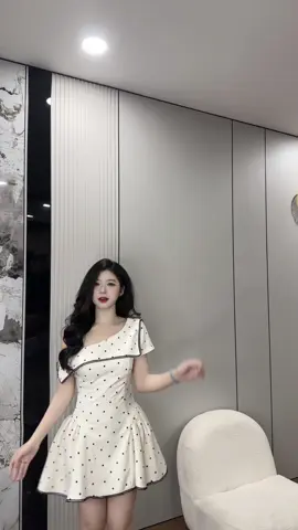 Váy BV09 - 70xu Tiệm thuê váy sinh nhật, đi đám cưới, dự tiệc, chụp ảnh  #chothuevaydidamcuoi #chothuevaygiare #chothuevay #tiemthuevayvanquan #chothuevaynguyentrai