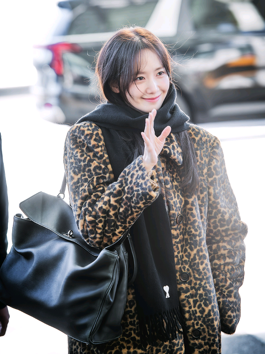 YOONA INCHEON AIRPORT DEPARTURE TO KAOHSIUNG FOR AAA 2025  #LimYoonA #YOONA #윤아 #임윤아 #BonAppetitYourMajesty