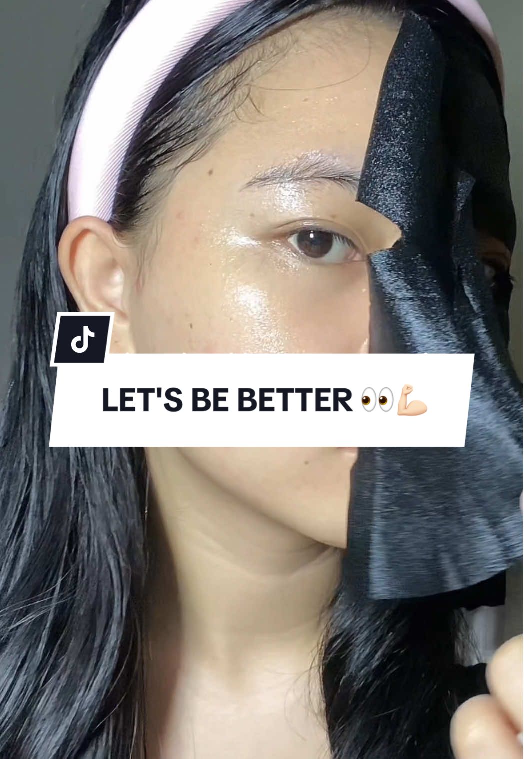 salah satu hal yg rutin aku terapin selama 4 bulan terakhir adalah rajin pake sheet mask! jujur secandu itu & hasilnya beneran nyata 🤲🏻 #sheetmask 