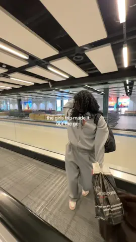 We did it 🤏🏾🤏🏾🤏🏾 #girlstrip #foryou #holidays 