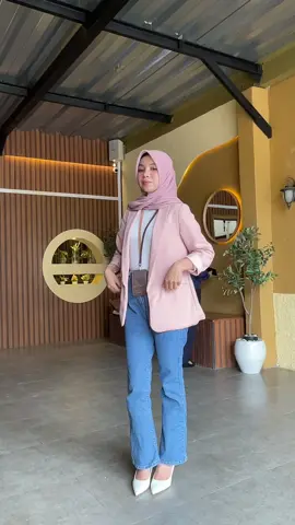 #OOTD #banker #corporatelife 