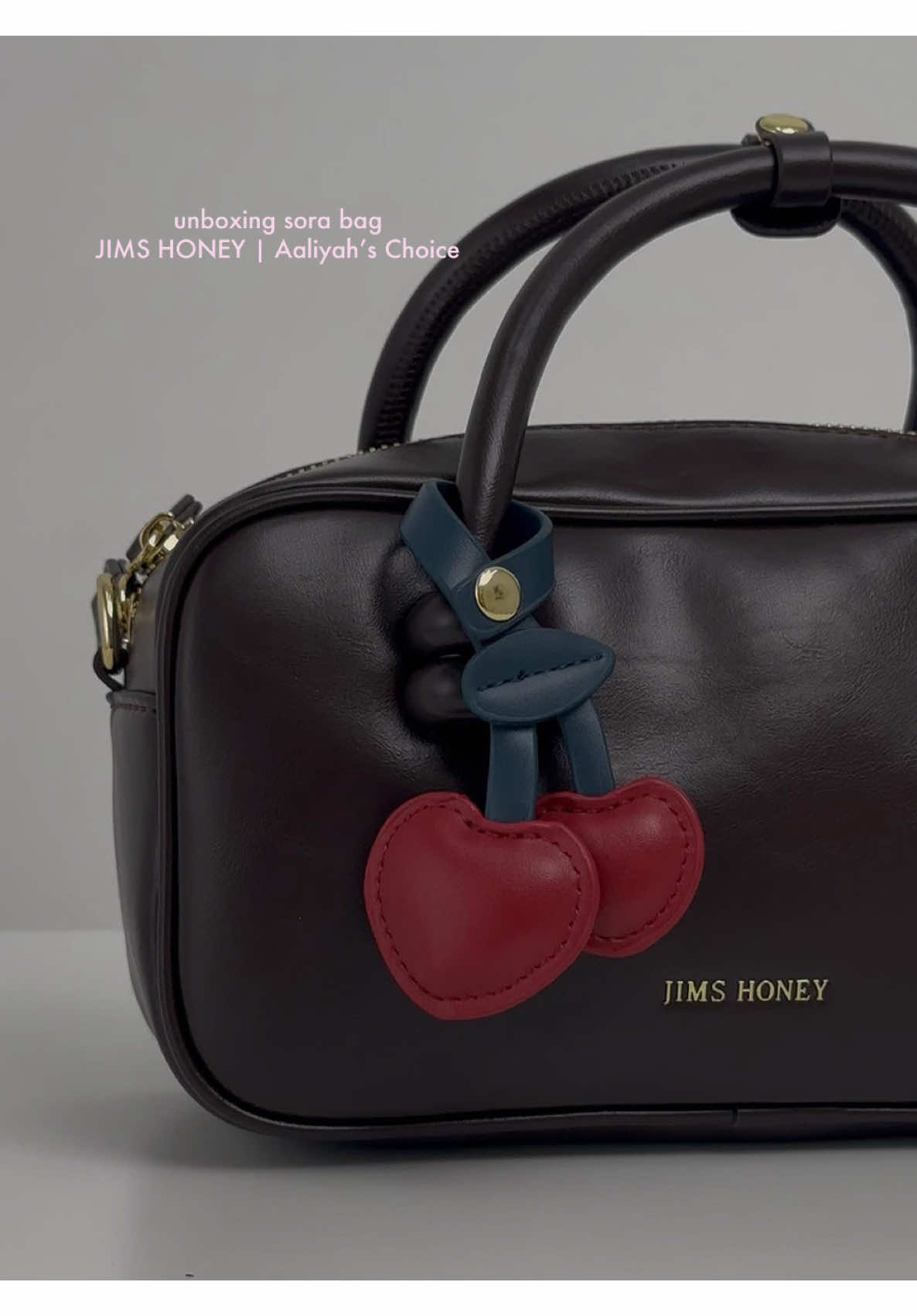 Unboxing Sora bag JIMS HONEY | Aaliyah’s Choice Collection 👜🤍✨ #jimshoneyofficial #tasselempangwanita #bag #aaliyahmassaid 