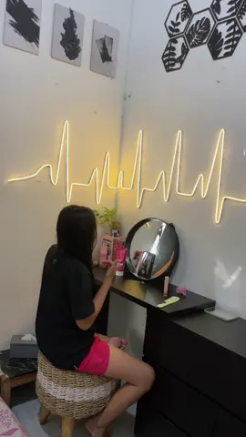 ada yg mau di spil kaos murah tp bagus tidak???? coment ya 🫵 @ChiikaaAa 