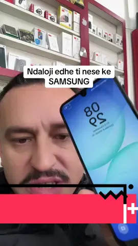 Boje kto sa her te bohet update Samsungu!!! 📲😎📱 #samsung #iphone #fixit #fyp #germanytiktok 