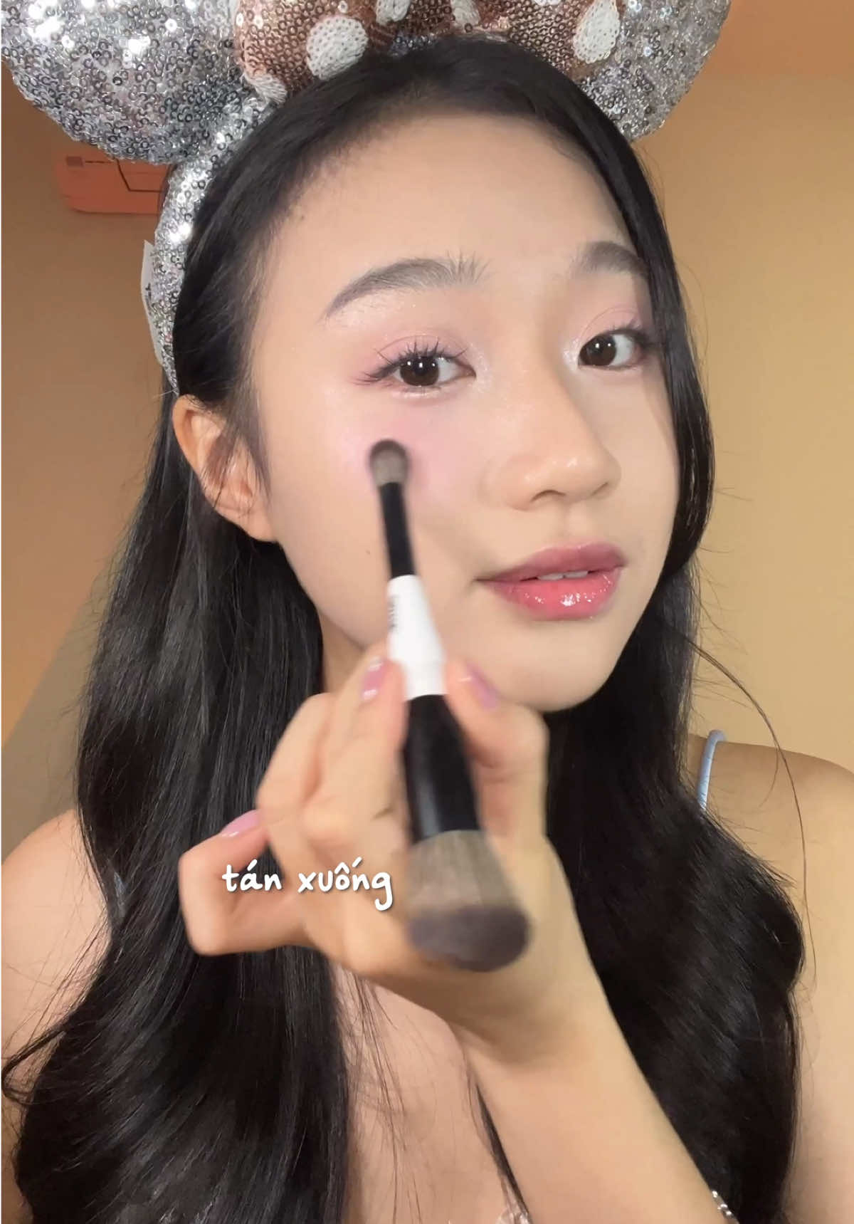 Mặt tròn ơiiiii cách đánh má để trông thon gọn hơn nòoo 🤪🤪 #emlyreview #vtmgr #goclamdep 