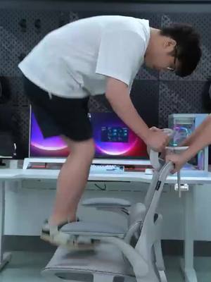 Ergonomic Comfort: Adjustable Lumbar & Headrest for Perfect Posture