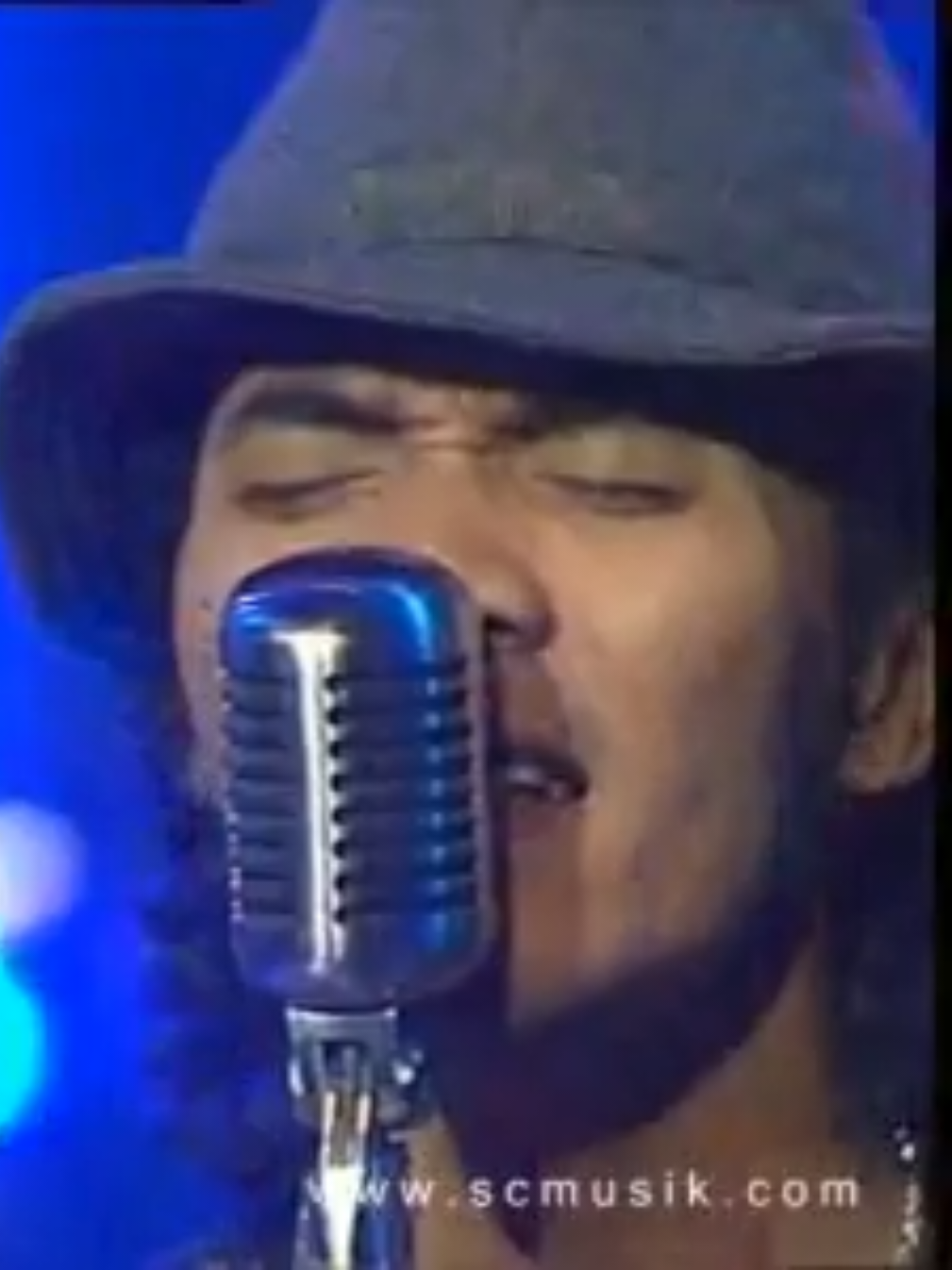 Slank - Solidaritas Courtesy of youtube : tino s #slank  #solidaritas  #scmusik  #tinos 