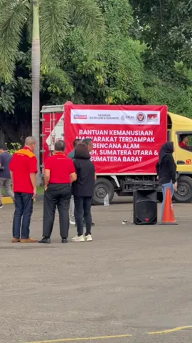 Terimakasih bapak ibu sudah ikhlas berdonasi kembalian 100 200 300 ❤️❤️❤️#alfamartpeduli #prayforsumatera 