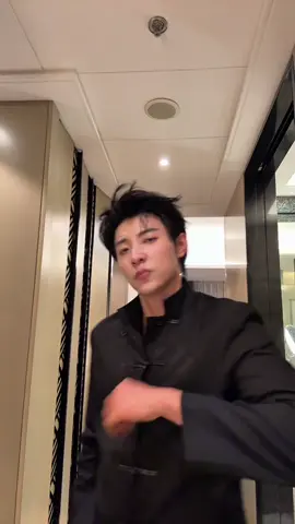 #maxiaoyu #马小宇 我马小宇能混这么久 全凭三样东西 装傻 充愣 绿茶