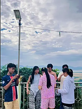 လူစုံတုန်း👥#myanmartiktok🇲🇲🇲🇲 #fffffffffffyyyyyyyyyyypppppppppppp #foryoupage #fyp 