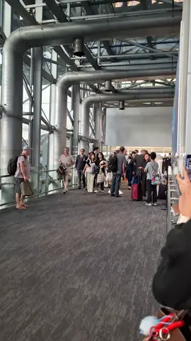 วันนี้ซึมทั้งวัน จนได้มาเจอพี่มาร์ค ทำให้ฉันได้มีแรงต่อ #มาร์คต้วน #got7 #รักเขา #สนามบินสุวรรณภูมิ #❤️ 