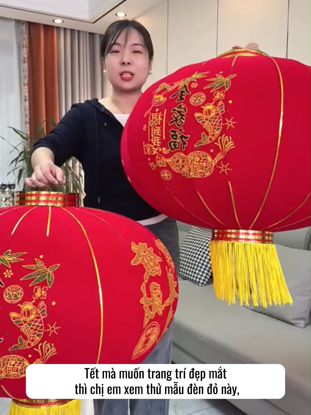 Tết mà muốn trang trí đẹp mắt thì chị em xem thử mẫu đèn đỏ này, treo ngoài sân hay trước cửa đều sáng rực và rất có không khí. #denlong #denlongtet #denlongtrangtri #denlongtrangtritet #trangtritet