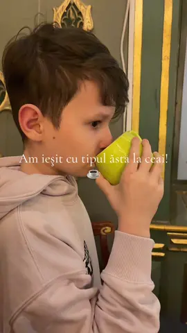De puțin timp a început sa bea ceai!I se pare interesant! #fyp #autismmum #autismlife #disability 