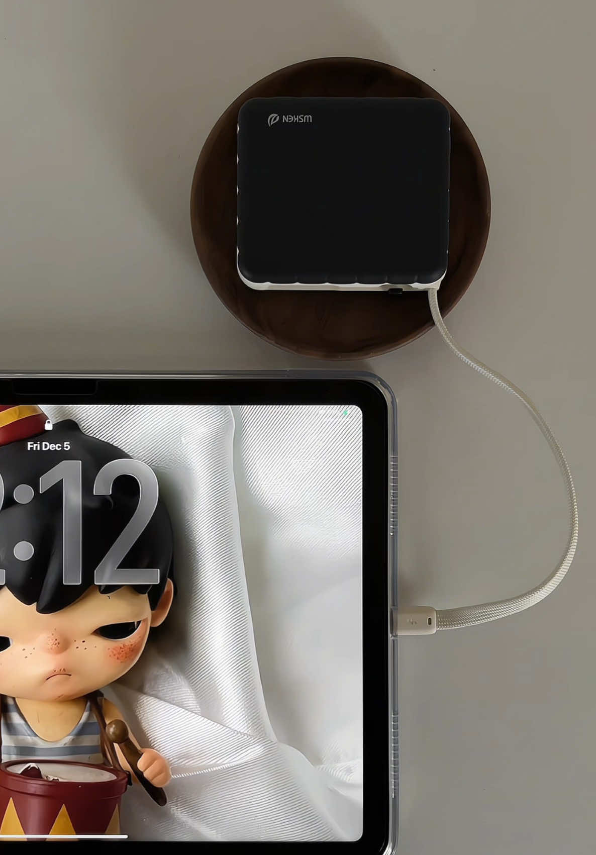 this mini powerbank of wsken >> #wsken #wskenpowerbank #minipowerbank 