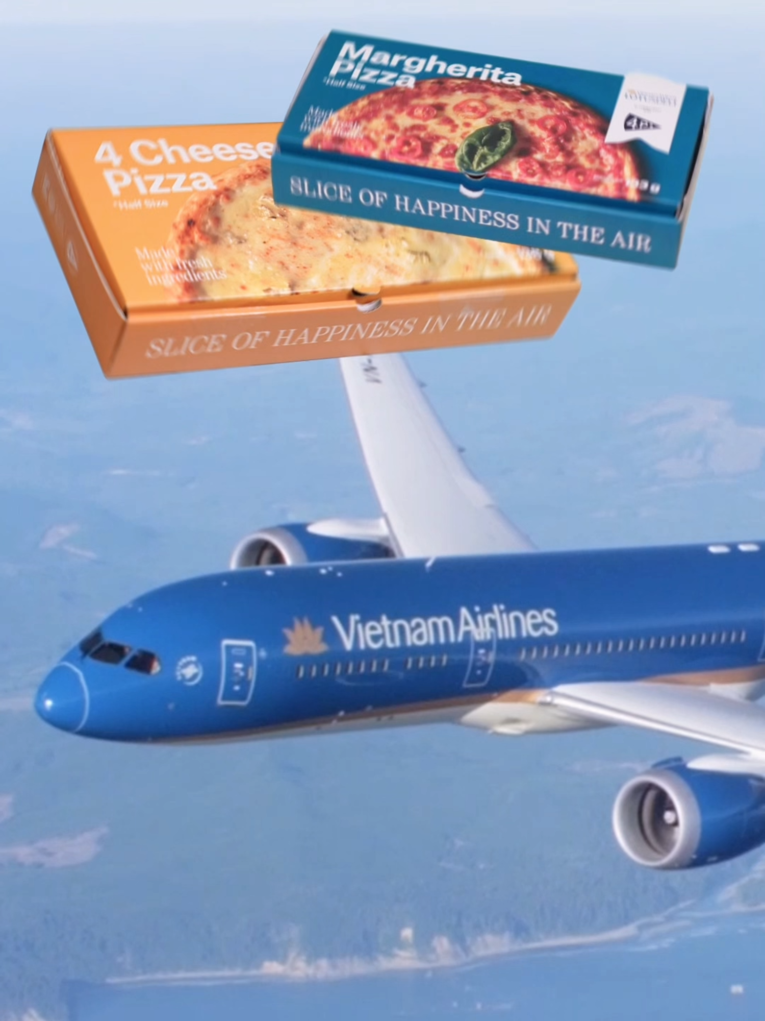 Pizza đại náo 9 tầng mây đủ ấn tượng chưa ạ... #VietnamAirlines #VanDamNangNiu #4PS