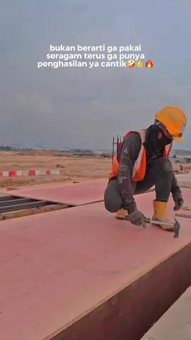 #wkwk #masukberanda #xcyzbca #pekerjakeras💪💪semangat #helmkuning 