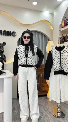 #xuhuong #trending #xuhuongtiktok #moingaymotoutfit #thoitrangnu 