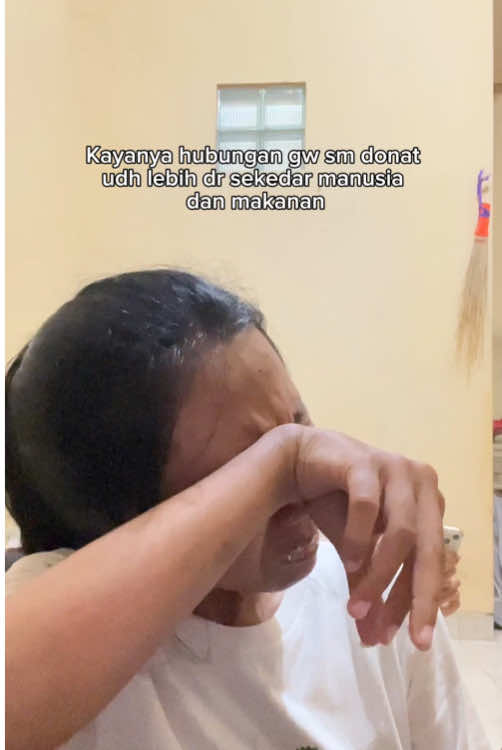 Gmn cara jelasinnya yh??? 😔