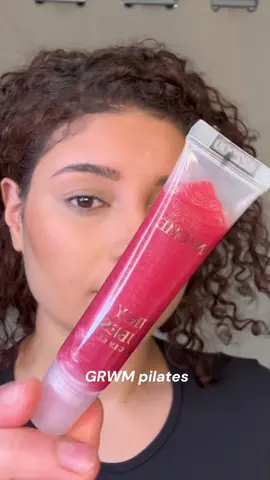 Ma petite routine avant de partir au cours de pilâtes 🤍#BeautyCrewLancomexKerastaseHolidays #glossyhair #makeup #holidays #tuto  @kerastase.official @lancome@Kérastase @Lancôme  Produits offerts